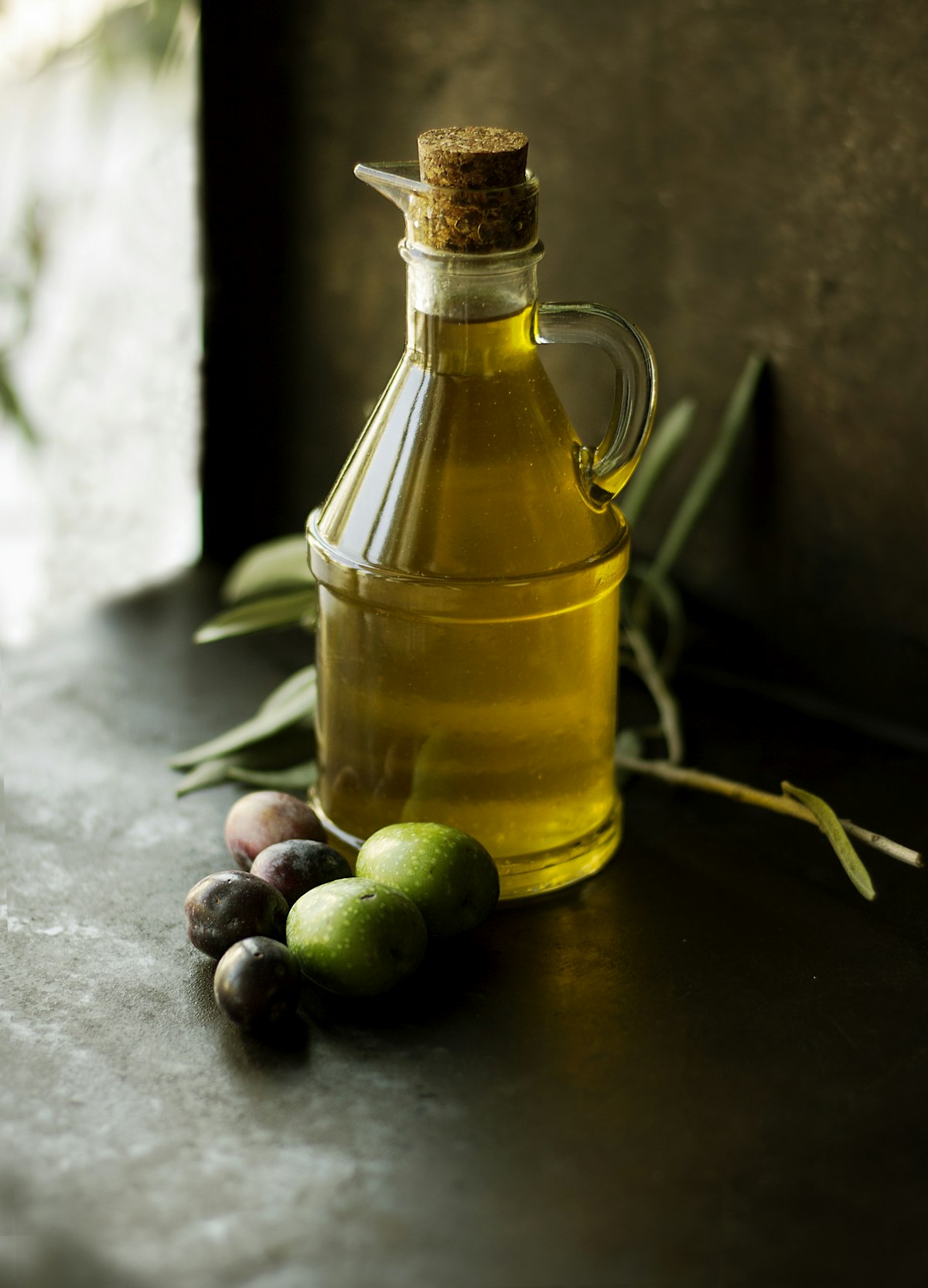Azeite e ingredientes frescos